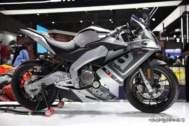 ����������Ħ�������𺳷���GPR250��SR MAX250-1.jpg