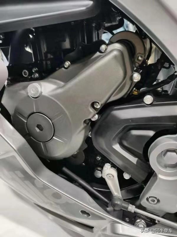 ����������Ħ�������𺳷���GPR250��SR MAX250-4.jpg