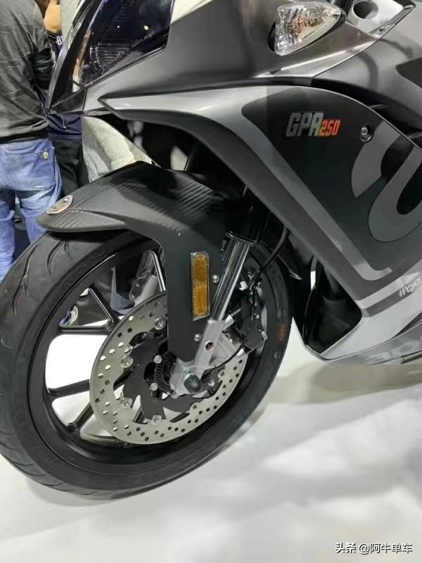 ����������Ħ�������𺳷���GPR250��SR MAX250-7.jpg