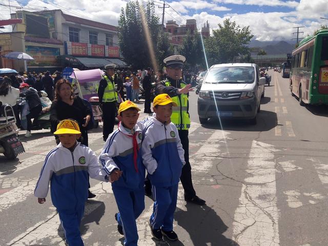 ��ѧ·�� ��������Ӱһֱ����-3.jpg