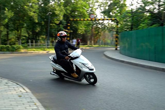 С̤��Ҳ�������ܳ��� ����������Ӱ110�Լ�-30.jpg