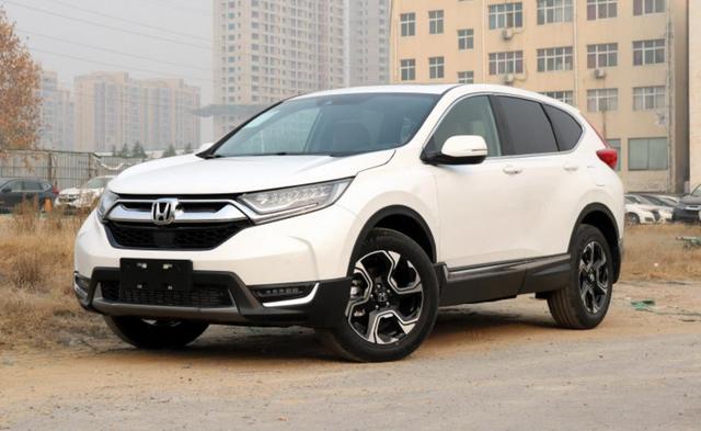 ���ܹ�ע��10��SUV������;��L���ŵ�7������H6��2����1ûë��-14.jpg