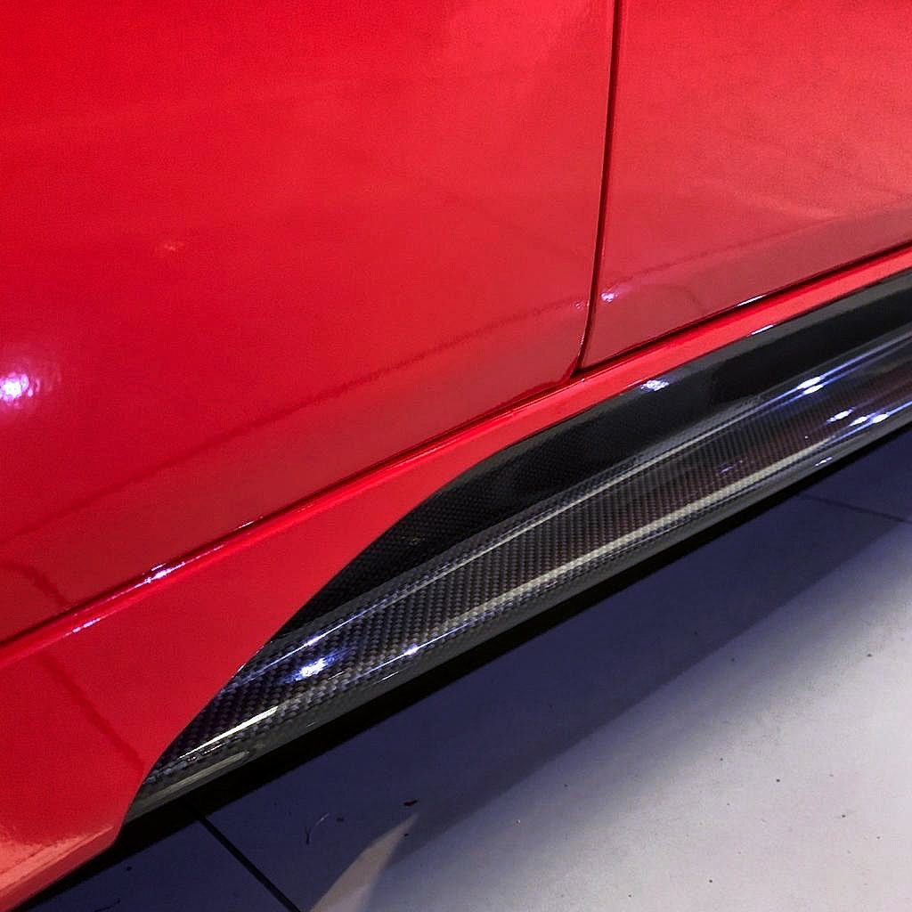 ��װ��̼��ά���ɫ���������ɯ����Gran Turismo-3.jpg