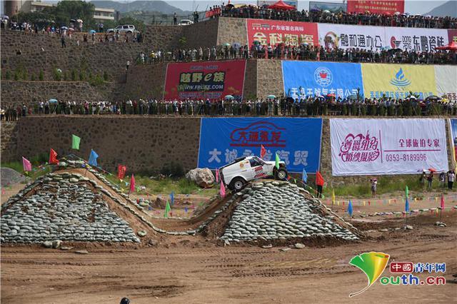 ɽȪԽҰרҵ鿪 20̨4ִ̨յ-3.jpg