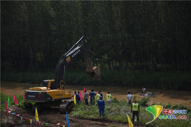 ɽȪԽҰרҵ鿪 20̨4ִ̨յ-9.jpg