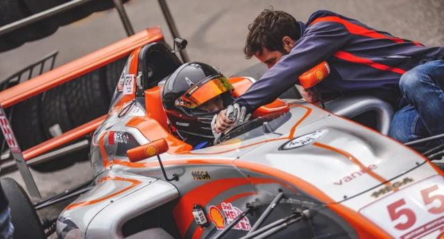 ����12������ �� ����Ƴ�����ʽF4�����γ̣�-3.jpg