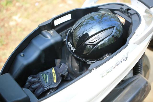 ������С���������̤�壬Beverly 300��Ũ�����-11.jpg