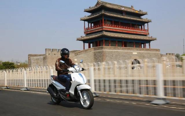 ������С���������̤�壬Beverly 300��Ũ�����-25.jpg