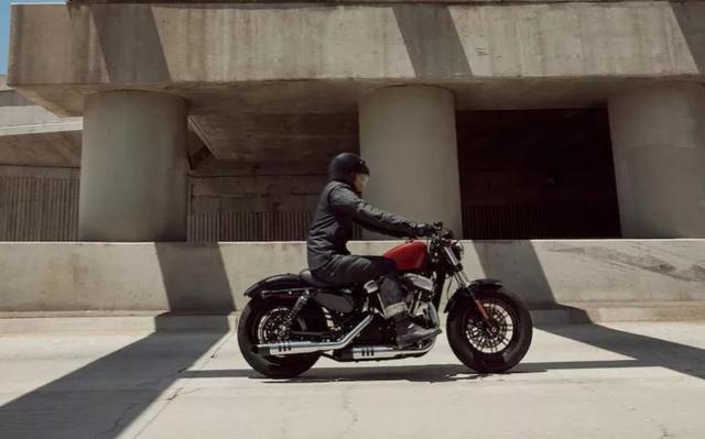 ÿ��֮�� ���� ���״�άɭ FORTY-EIGHT �˶��� Ħ�г�-8.jpg