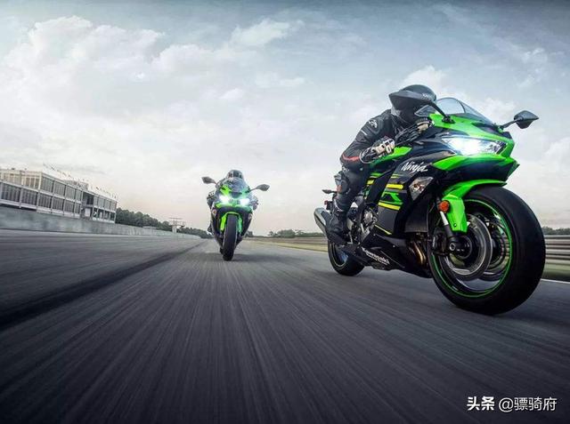���д���ɫ�ʵĴ���ZX-25R���ֱ���ĸ׳������ܷ��������ڣ�-13.jpg