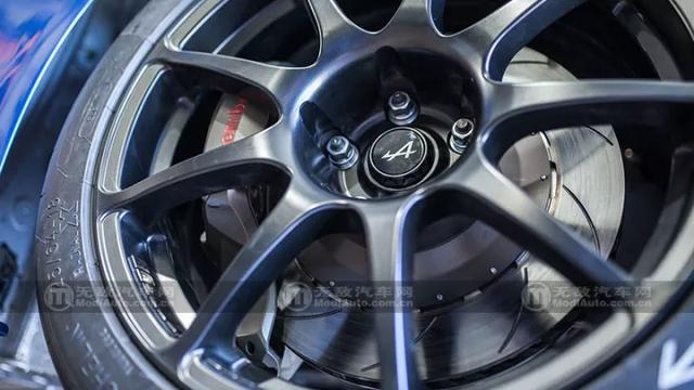 ������Ա������ĳ� Alpine A110 Cup-10.jpg