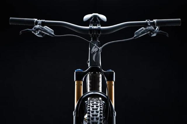 ���³�������Specialized Stumpjumper EVO�ռ��ֵ�ɽ�س�-12.jpg