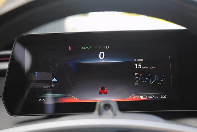 �����װ׻��³� ӵ�������������û�С��P7-13.jpg