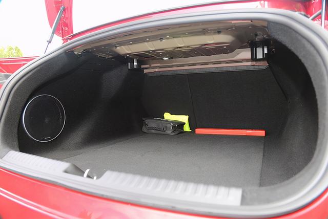 �����װ׻��³� ӵ�������������û�С��P7-20.jpg