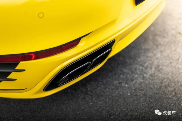 �¡��Ѹ��������Manhart�ٵ�911 Turbo S-6.jpg