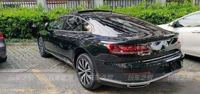 �Ϻ����ѵĴ���CC��װ���� �������ֵ�ĺ���ʿ-2.jpg