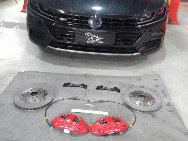 �Ϻ����ѵĴ���CC��װ���� �������ֵ�ĺ���ʿ-20.jpg