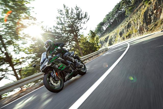 17.92��Ԫ������NINJA 1000 SX���������������̡����������˶����е�����-16.jpg