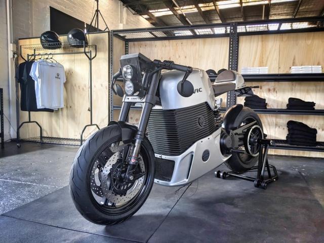 �Ĵ����ǹ�˾Savic Motorcycles����ȫ�µ綯Ħ�г�-4.jpg