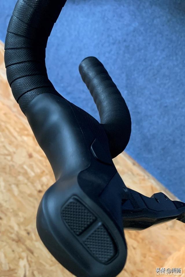 ����̨���ǡ�����Wahoo Kickr Bike���ٿ���-15.jpg