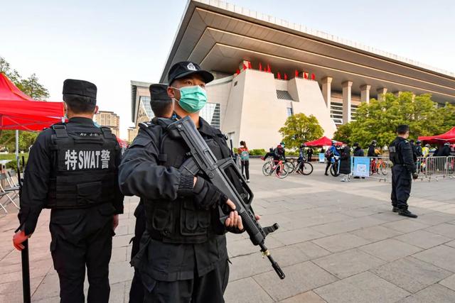 ���г���������ǹ���� �����������ݻ�����-8.jpg