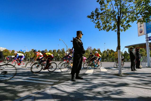 ���г���������ǹ���� �����������ݻ�����-10.jpg