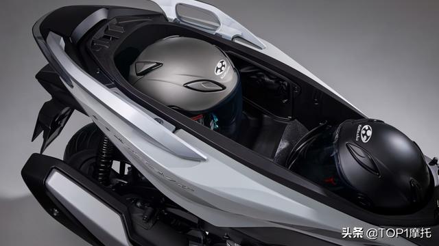 ���²���ɣ�2020����ֵ�ù�ע�� 3����������̤��-3.jpg