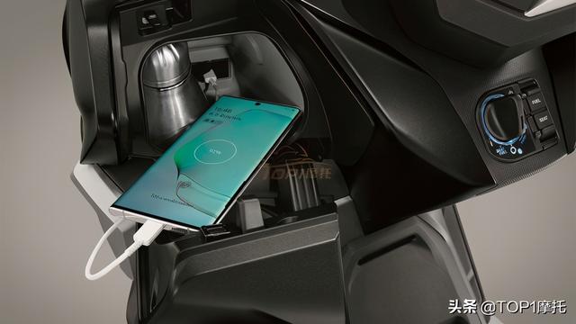 ���²���ɣ�2020����ֵ�ù�ע�� 3����������̤��-4.jpg