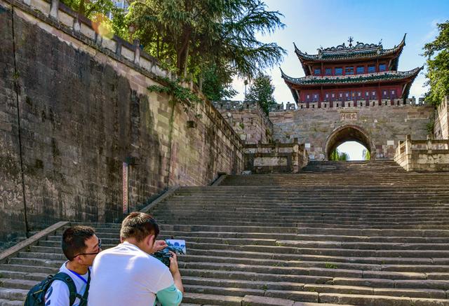 �˱���Ϫ����ƶ��Բ�׻��� | ��Ӱ������ͼ��-4.jpg