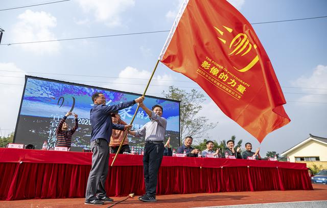 �˱���Ϫ����ƶ��Բ�׻��� | ��Ӱ������ͼ��-2.jpg