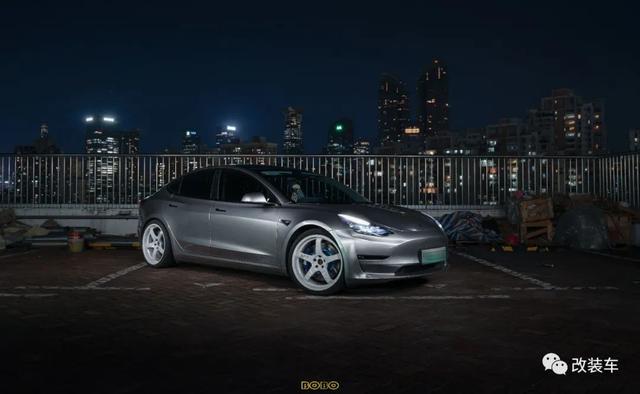 ������绻Ь����˹��Model 3P���Ĳ��˸����Ǿ�����̬-18.jpg