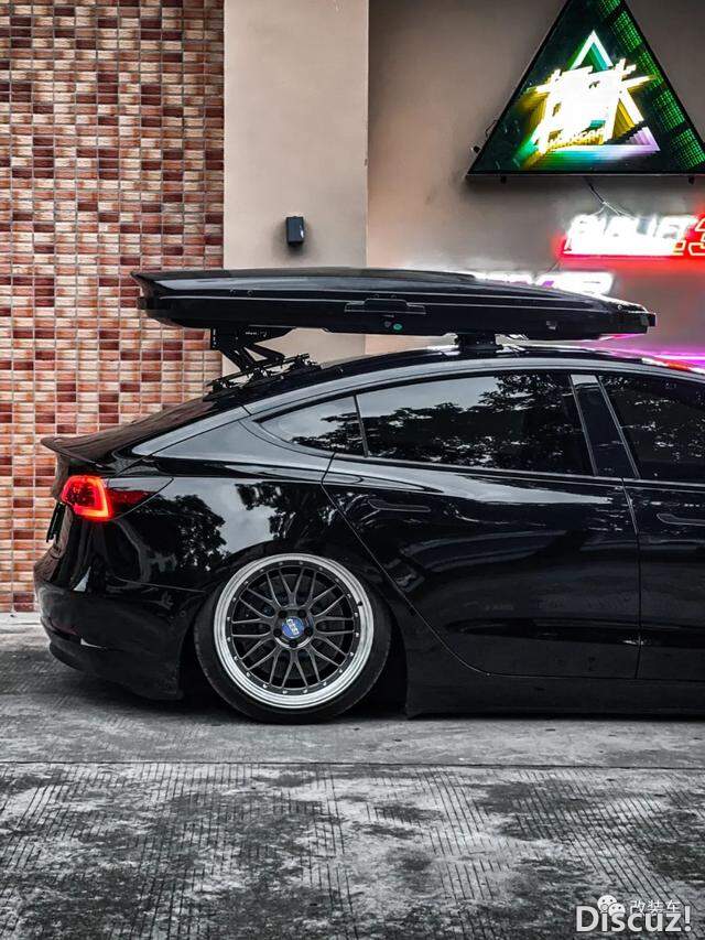 ������绻Ь����˹��Model 3P���Ĳ��˸����Ǿ�����̬-27.jpg