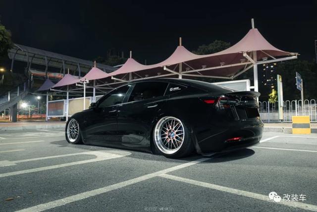 ������绻Ь����˹��Model 3P���Ĳ��˸����Ǿ�����̬-33.jpg