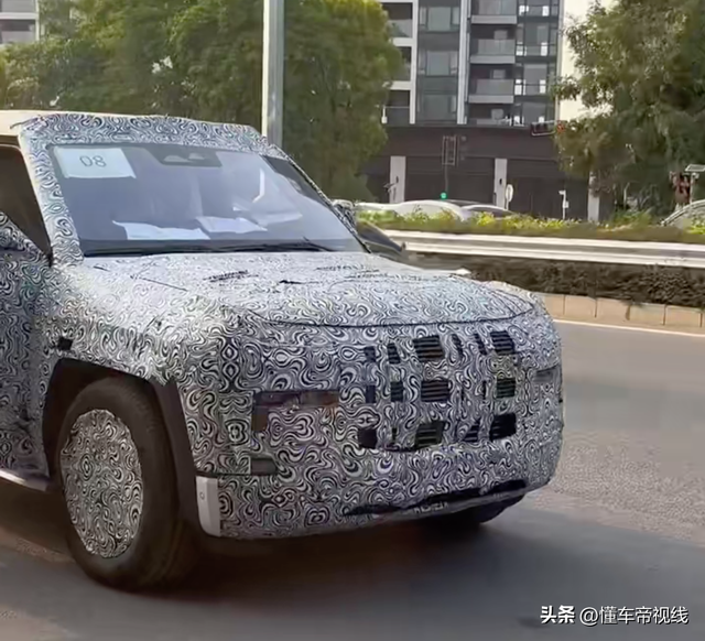 �³� | ���ܶԱ��G�����Ʋ���·����ʿ�����ǵ�Ӳ��ԽҰ�����µ���-2.jpg