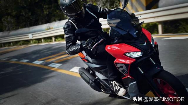 һ̨������ҵ��̤�壬��������SR GT 200����-1.jpg