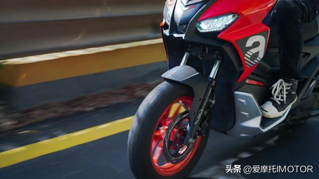 һ̨������ҵ��̤�壬��������SR GT 200����-5.jpg