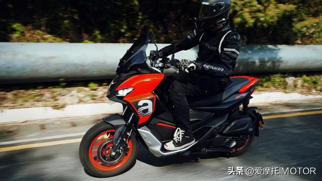 һ̨������ҵ��̤�壬��������SR GT 200����-6.jpg