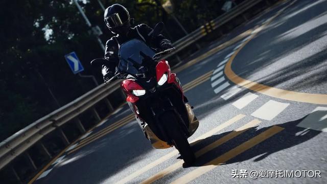 һ̨������ҵ��̤�壬��������SR GT 200����-18.jpg