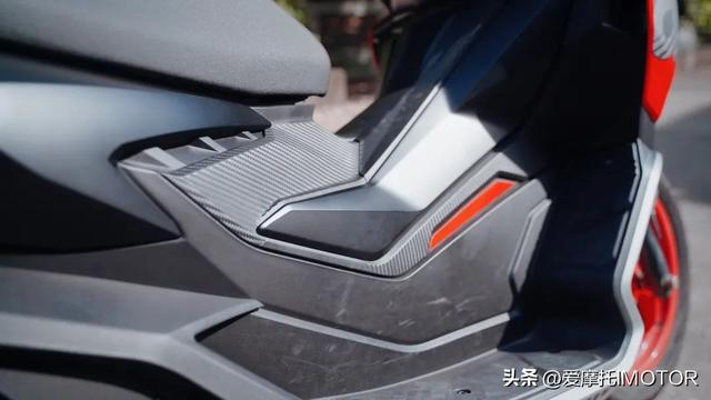 һ̨������ҵ��̤�壬��������SR GT 200����-24.jpg