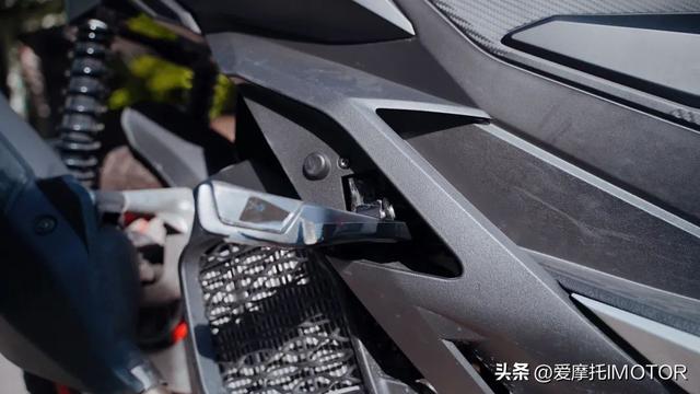 һ̨������ҵ��̤�壬��������SR GT 200����-23.jpg