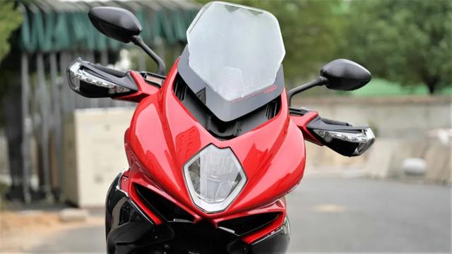 MV Agusta Turismo Veloce 800�Լݣ����׵�ʱ����-5.jpg