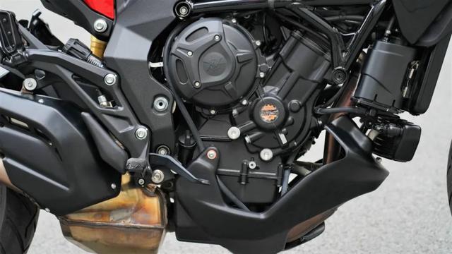 MV Agusta Turismo Veloce 800�Լݣ����׵�ʱ����-26.jpg