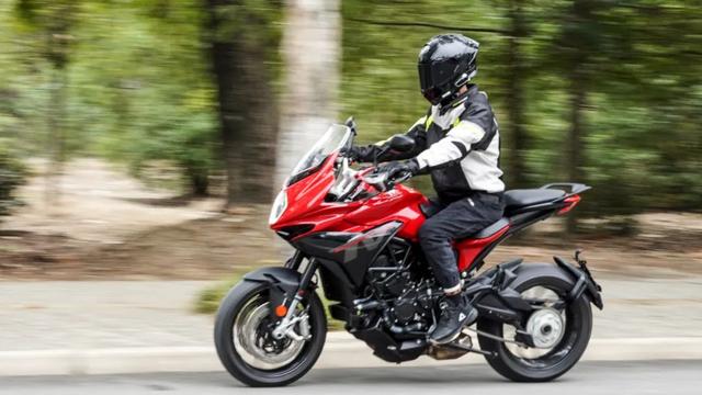 MV Agusta Turismo Veloce 800�Լݣ����׵�ʱ����-30.jpg