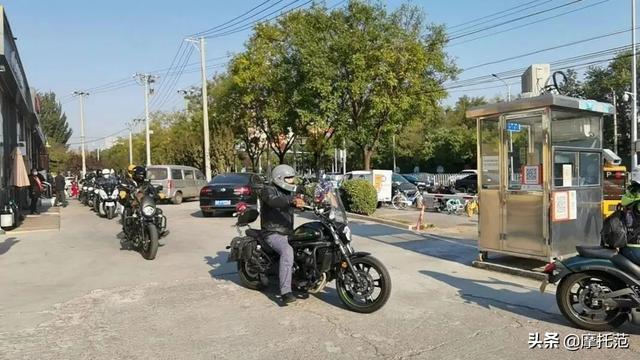 ������ͷ��~ ����С�����ʻһ�����и�-4.jpg