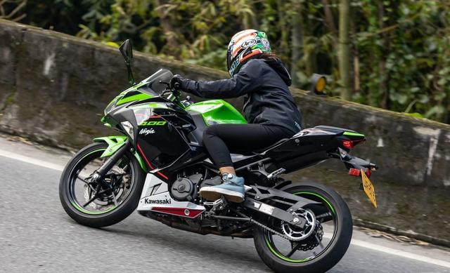 Kawasaki Ninja 400���������ڷ����Ĳ���֮ѡ�����Ǵ����Լ����飡-13.jpg