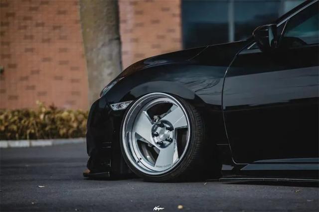 ����ʮ�����װ˼�� ���ɽܵº������װ��������̬-3.jpg