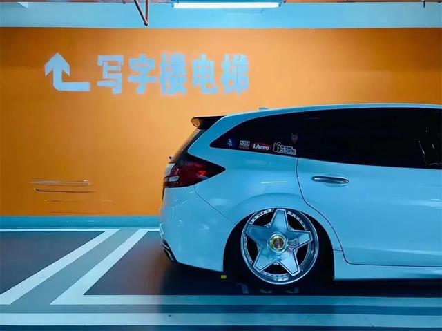 ����ʮ�����װ˼�� ���ɽܵº������װ��������̬-11.jpg