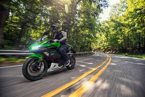 ��������:�������������컨�塪������Ninja400-1.jpg