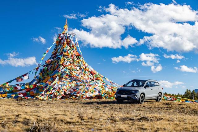 G318�Լݣ��½ݴ�SUV�������� �����ೡ������-6.jpg