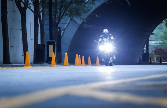 ��EOS R6�Ļ����������ٶ��뼤��-2.jpg